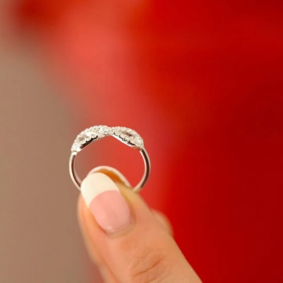 /public/photos/live/Endless Love Moissanite Diamond Infinity Ring 703 (4).webp